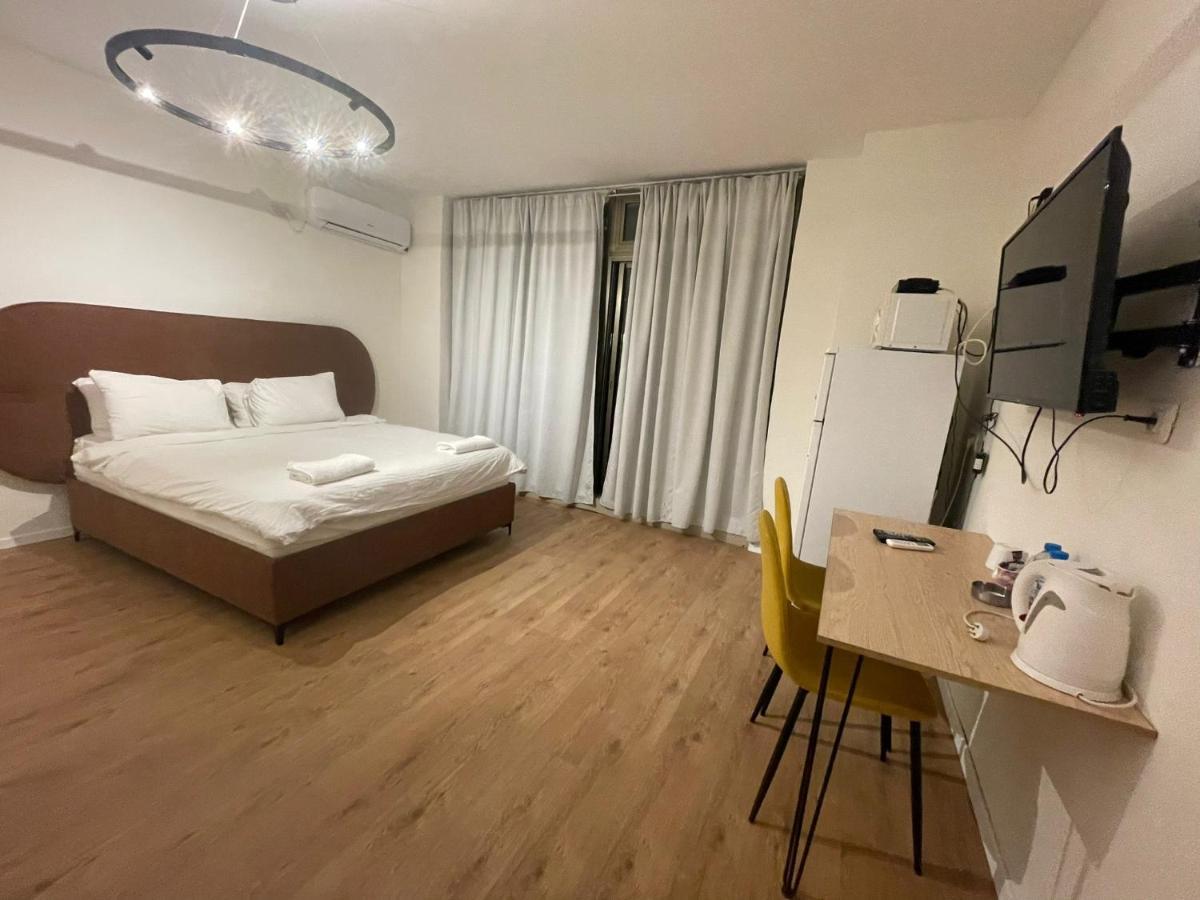 דירות רוטשילד Petach Tikva Dış mekan fotoğraf