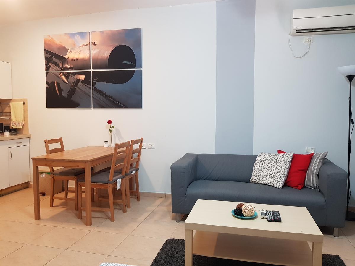 דירות רוטשילד Petach Tikva Oda fotoğraf